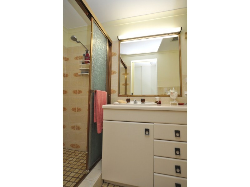 5/8 Paradise Parade, Paradise Point QLD 4216