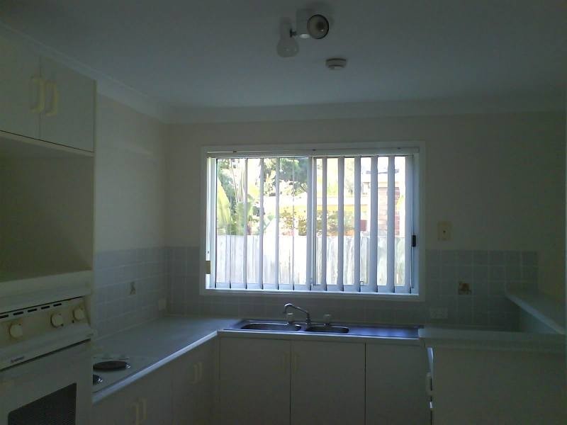 2/12 Jannie Court, Labrador QLD 4215