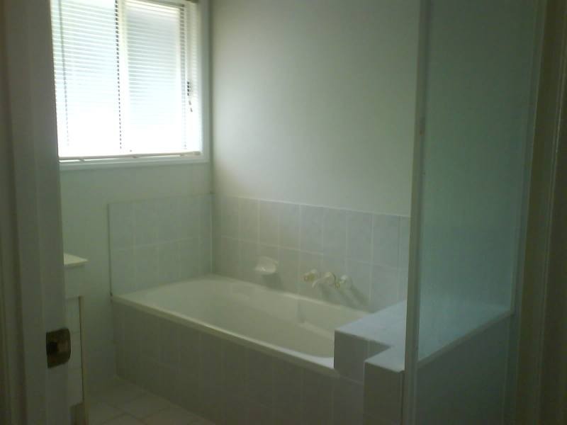 2/12 Jannie Court, Labrador QLD 4215