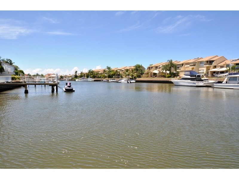 28 Sundance Way, Runaway Bay QLD 4216
