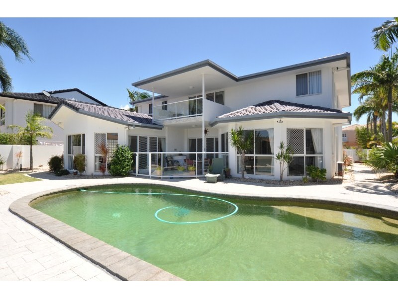 28 Sundance Way, Runaway Bay QLD 4216