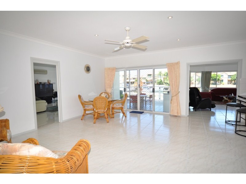 28 Sundance Way, Runaway Bay QLD 4216
