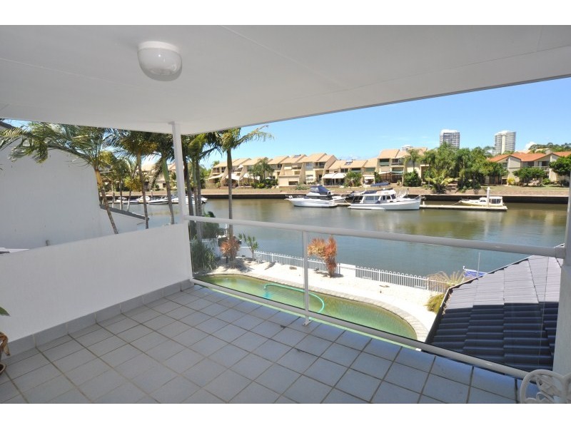 28 Sundance Way, Runaway Bay QLD 4216