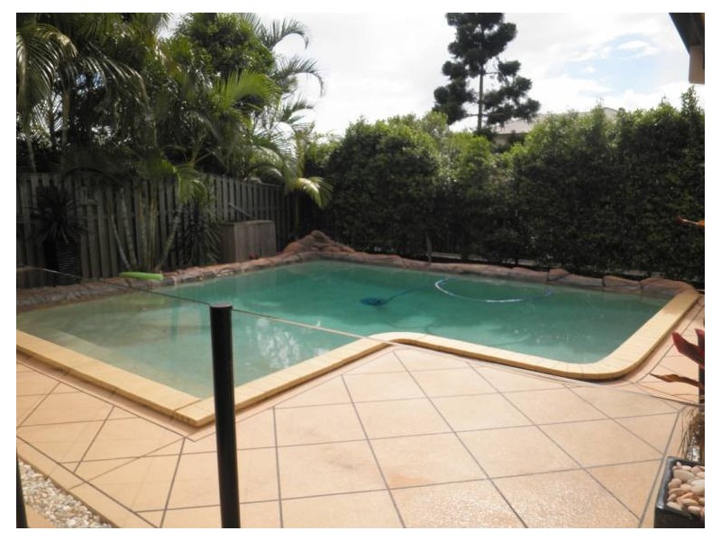 4 Broxbourne Place, Oxenford QLD 4210