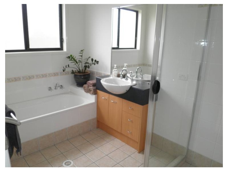 4 Broxbourne Place, Oxenford QLD 4210