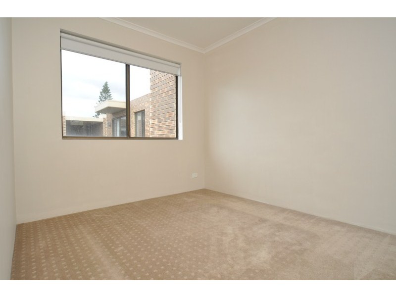 36/490 Marine Parade, Biggera Waters QLD 4216