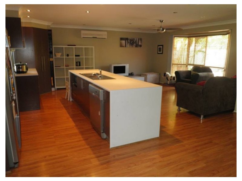 17 James Cagney Close, Parkwood QLD 4214