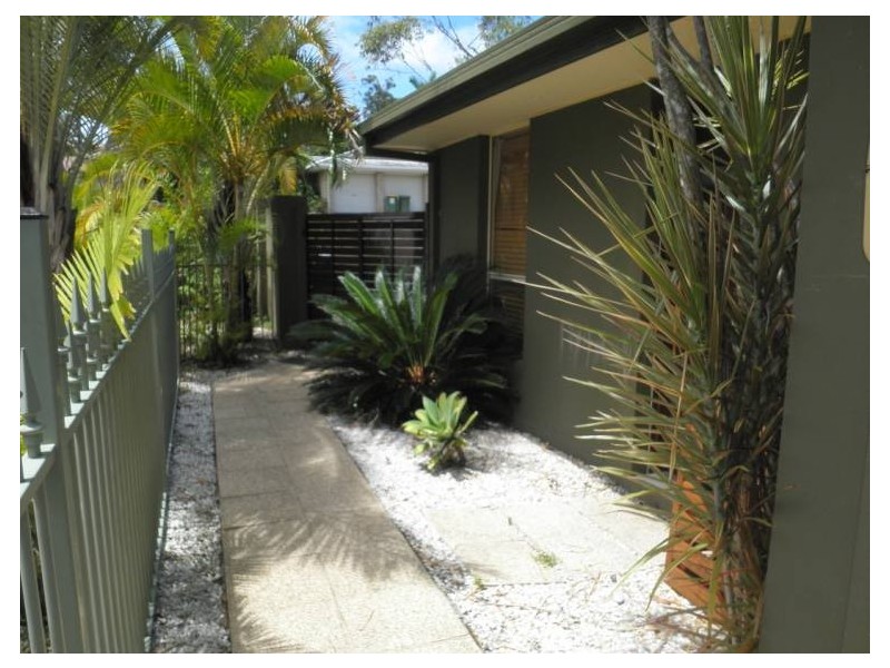 17 James Cagney Close, Parkwood QLD 4214