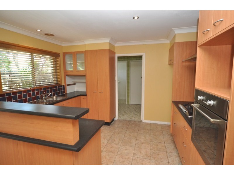 6 Margaroola Avenue, Biggera Waters QLD 4216