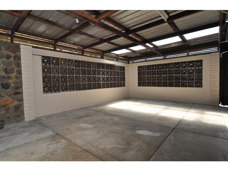 6 Margaroola Avenue, Biggera Waters QLD 4216
