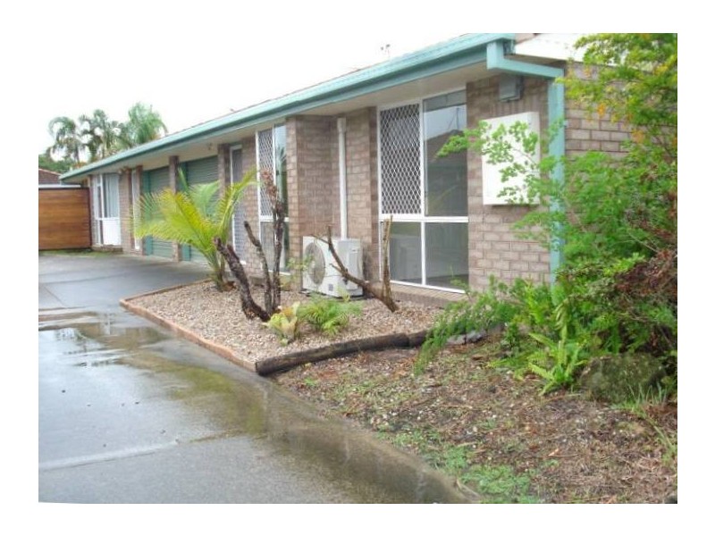 1/16 Coventry Court, Labrador QLD 4215