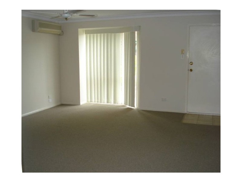 1/16 Coventry Court, Labrador QLD 4215