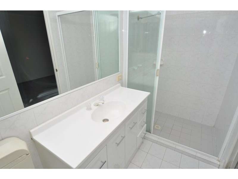 9 Bexley Place, Helensvale QLD 4212