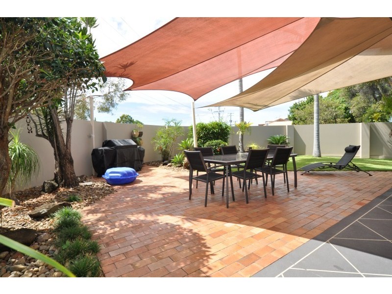 1 Matthew Flinders Drive, Hollywell QLD 4216