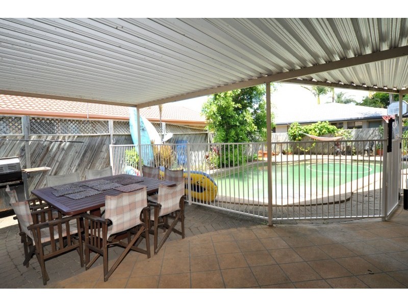 14 Waranga Way, Coombabah QLD 4216