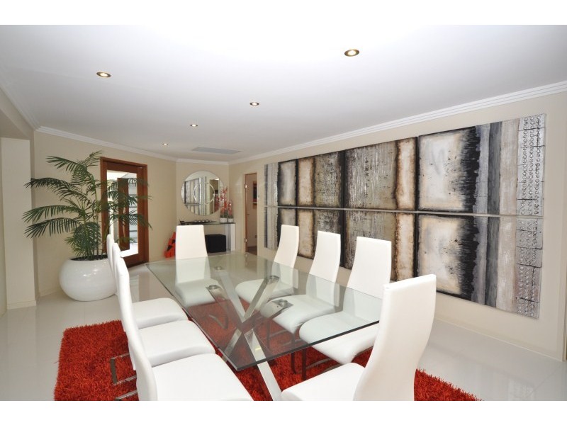 43 Broadwater Street, Runaway Bay QLD 4216