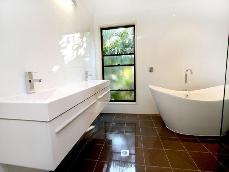 43 Broadwater Street, Runaway Bay QLD 4216