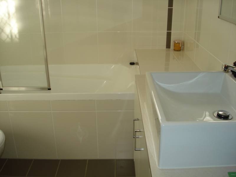 1/8 Proud Street, Labrador QLD 4215