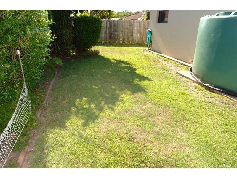 10 Sundown Drive, Paradise Point QLD 4216