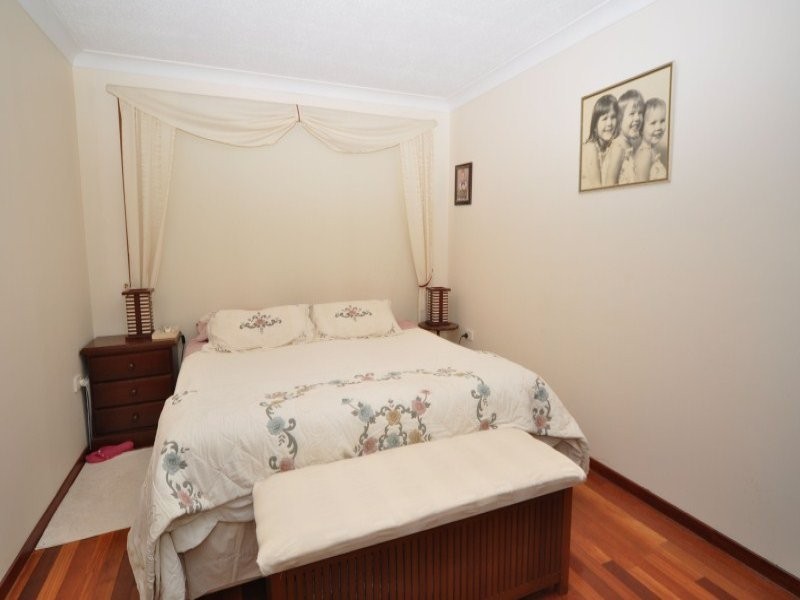37 Sunbird Avenue, Paradise Point QLD 4216