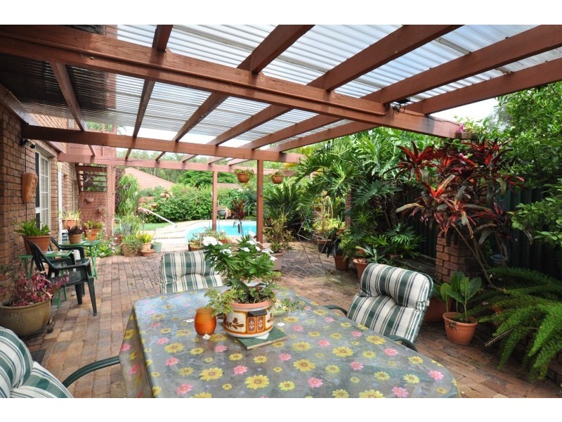 1/6 Dell Court, Coombabah QLD 4216