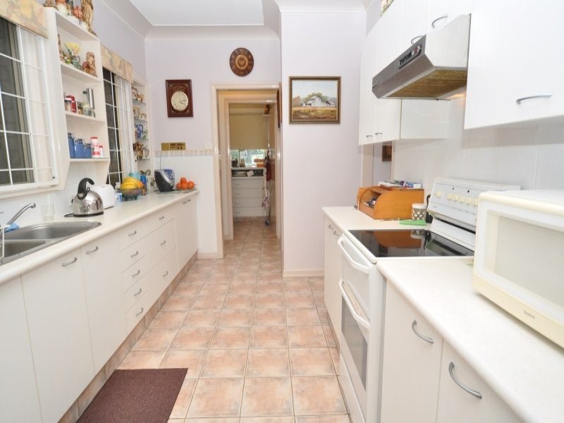 68 Poinsettia Avenue, Runaway Bay QLD 4216