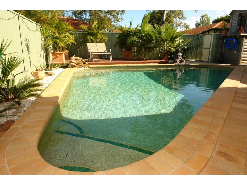 16 Burrinjuck Drive, Coombabah QLD 4216