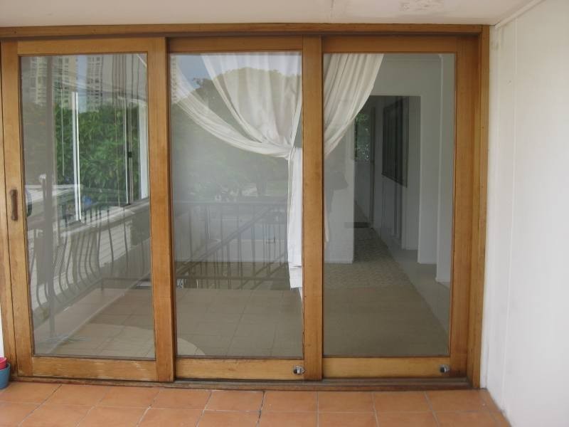 4/10 Pine Avenue, Surfers Paradise QLD 4217