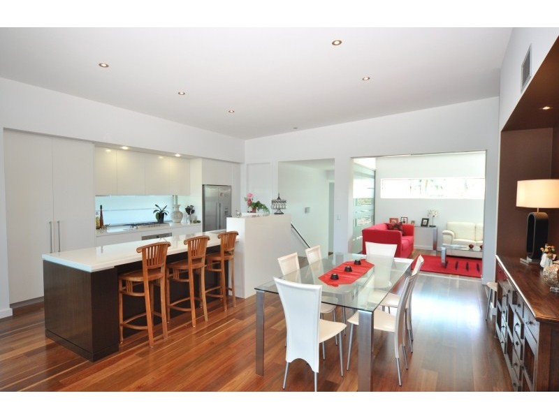 7528 Springfield Drive, Hope Island QLD 4212