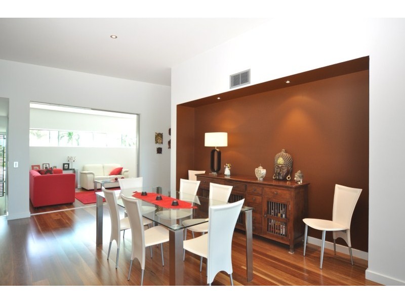 7528 Springfield Drive, Hope Island QLD 4212
