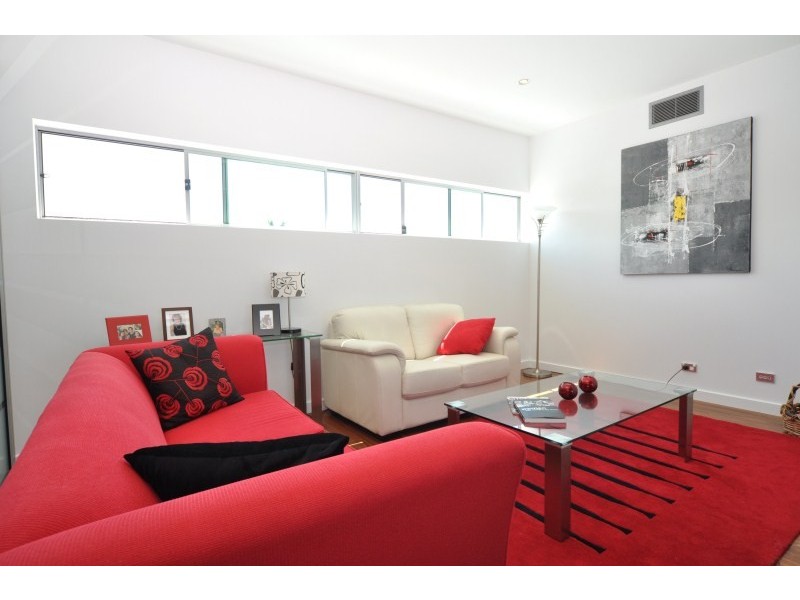 7528 Springfield Drive, Hope Island QLD 4212
