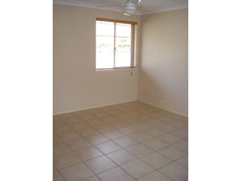 2/7 Riccarton Place, Labrador QLD 4215