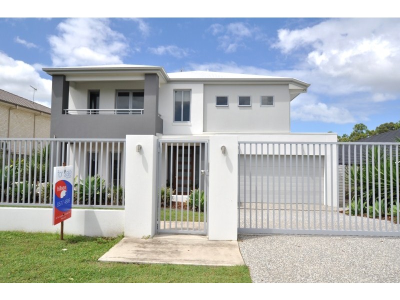 26 Wunburra Circle, Pacific Pines QLD 4211