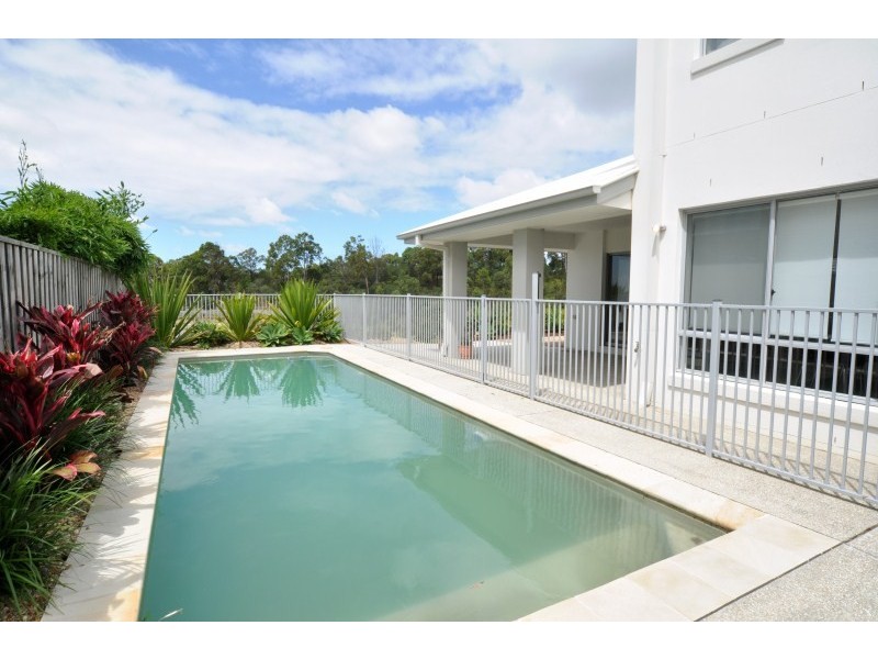 26 Wunburra Circle, Pacific Pines QLD 4211
