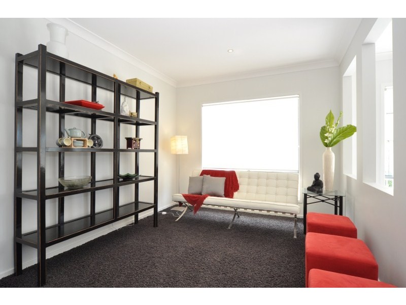 26 Wunburra Circle, Pacific Pines QLD 4211