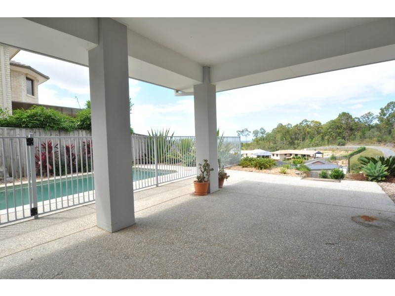 26 Wunburra Circle, Pacific Pines QLD 4211