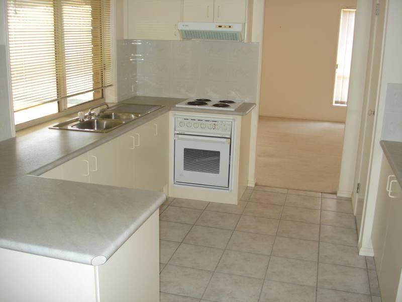 7 Maidstone Place, Parkwood QLD 4214