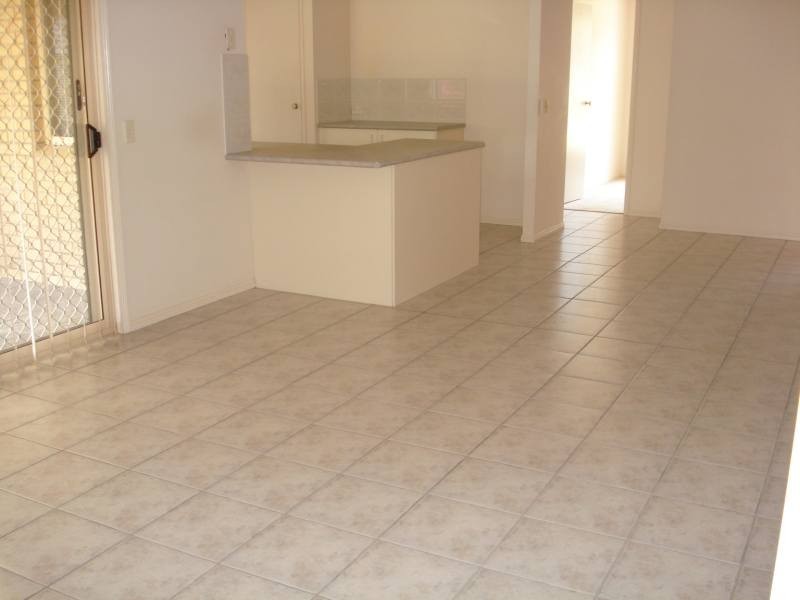 7 Maidstone Place, Parkwood QLD 4214