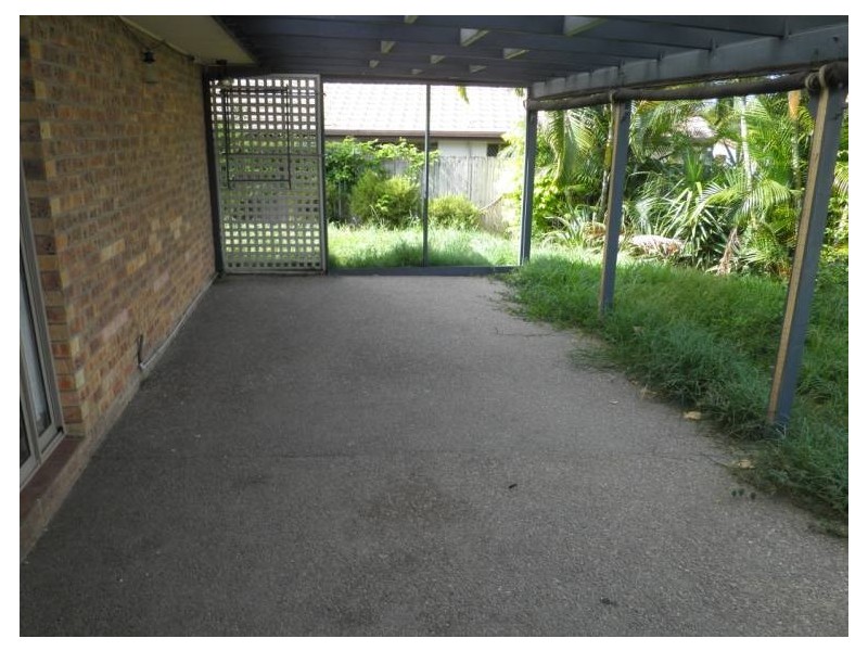 76 Open Drive, Arundel QLD 4214
