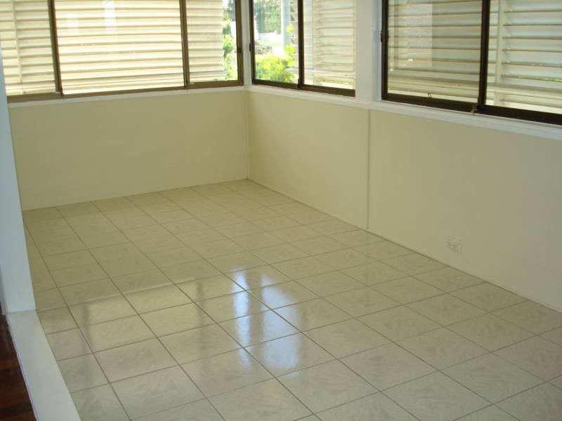 19 Belleview Parade, Labrador QLD 4215