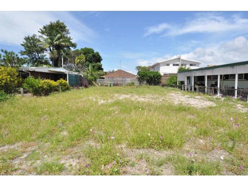 12 Teal Avenue, Paradise Point QLD 4216