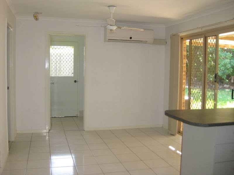 10 Range Court, Arundel QLD 4214
