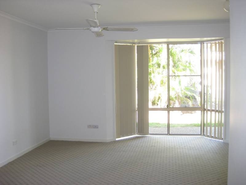 10 Range Court, Arundel QLD 4214