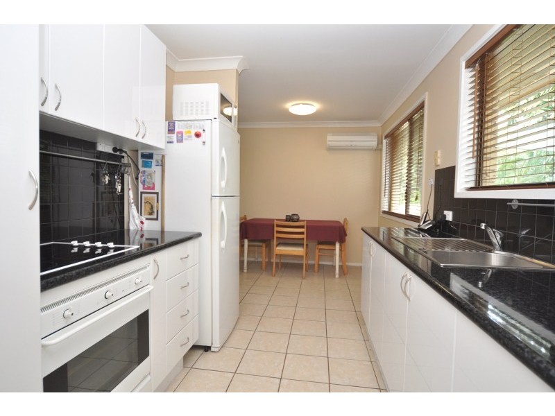 2/192 Oxley Drive, Coombabah QLD 4216