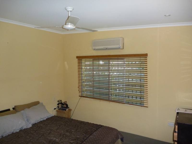 7 Kerr Avenue, Southport QLD 4215