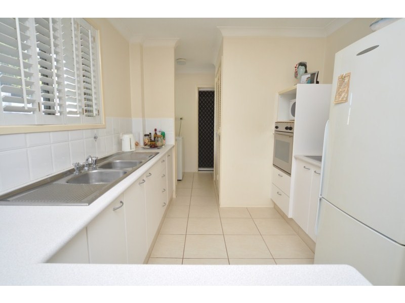 5 Bass Place, Paradise Point QLD 4216