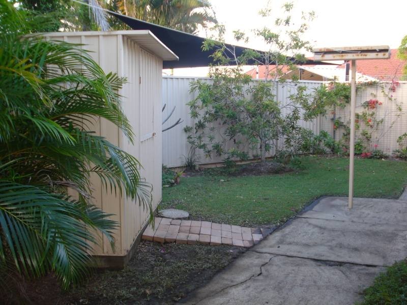 5 Bass Place, Paradise Point QLD 4216