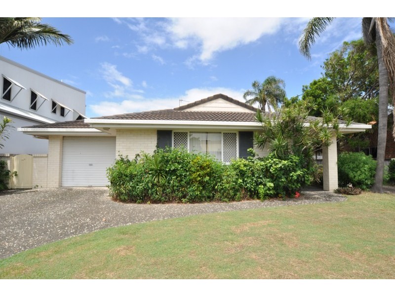 1/12 Scoter Avenue, Paradise Point QLD 4216