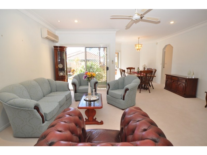 24 Christa Way, Benowa Waters QLD 4217