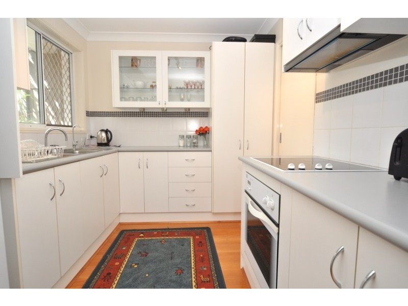 1/25 Coventry Court, Labrador QLD 4215